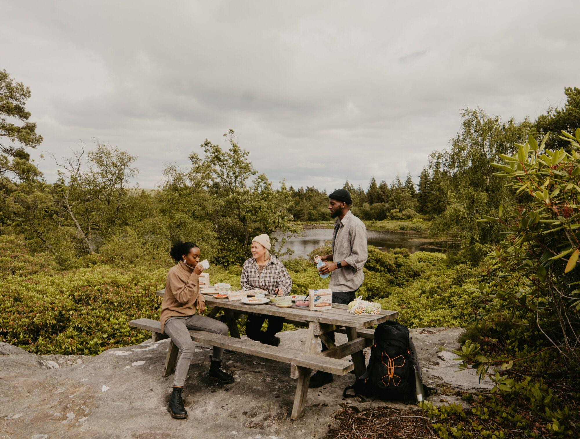 eating in nature