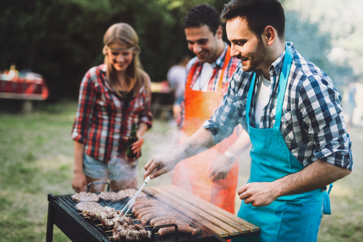 people grilling