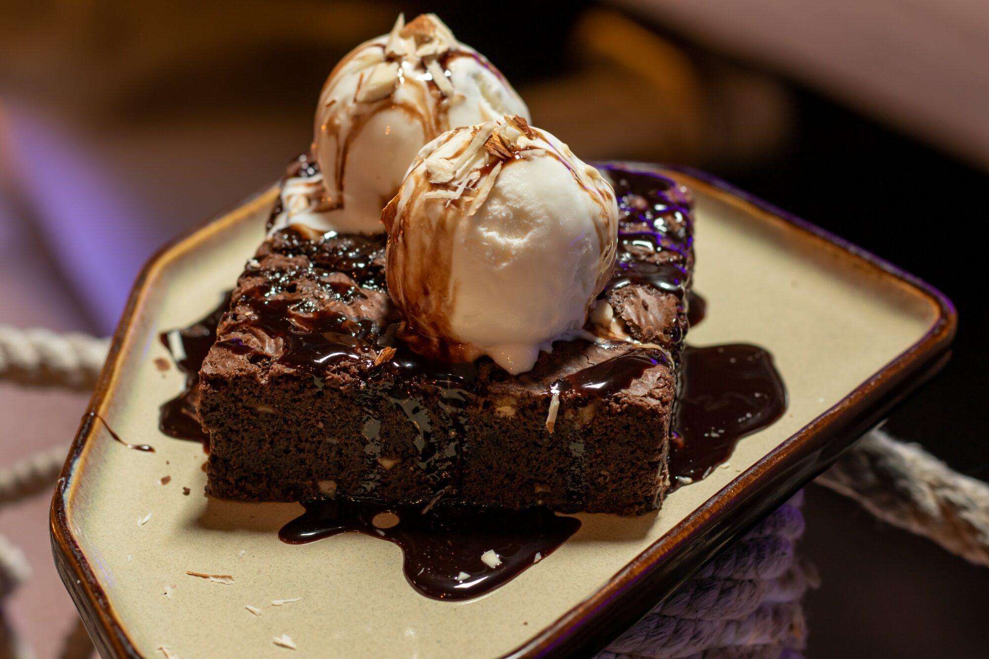 fudge brownie with ice cream